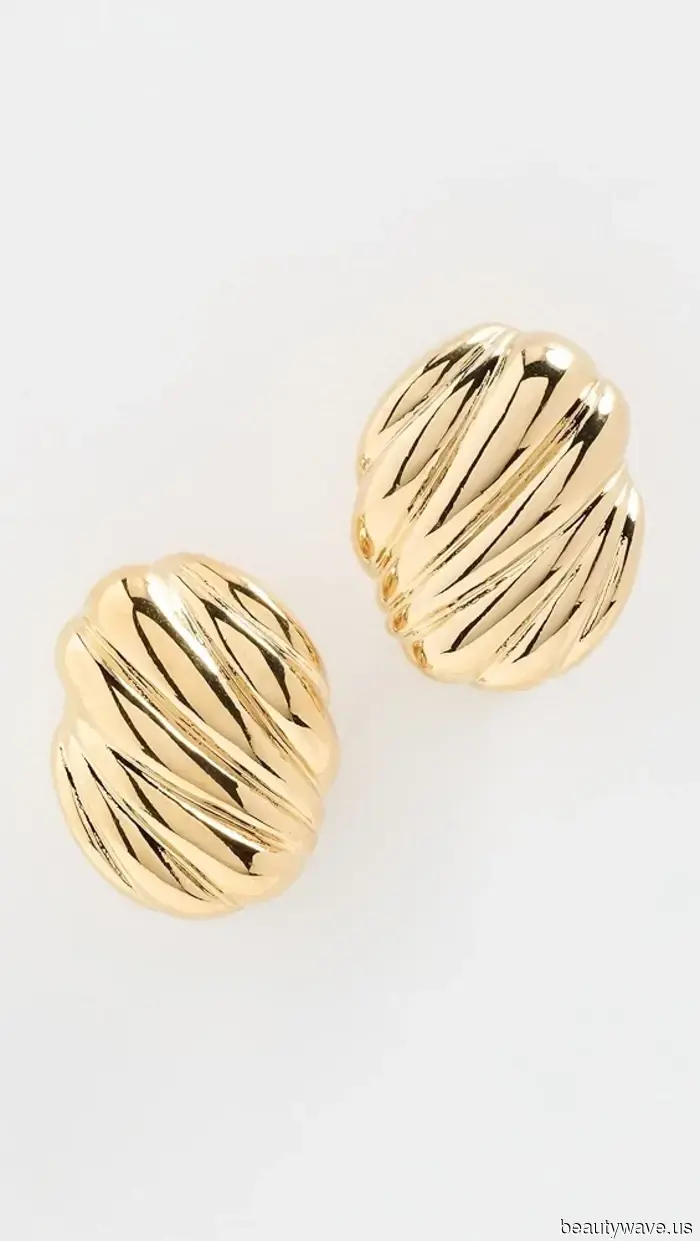 I searched through the sales to discover the trendiest and most stylish selections for holiday gatherings this year.