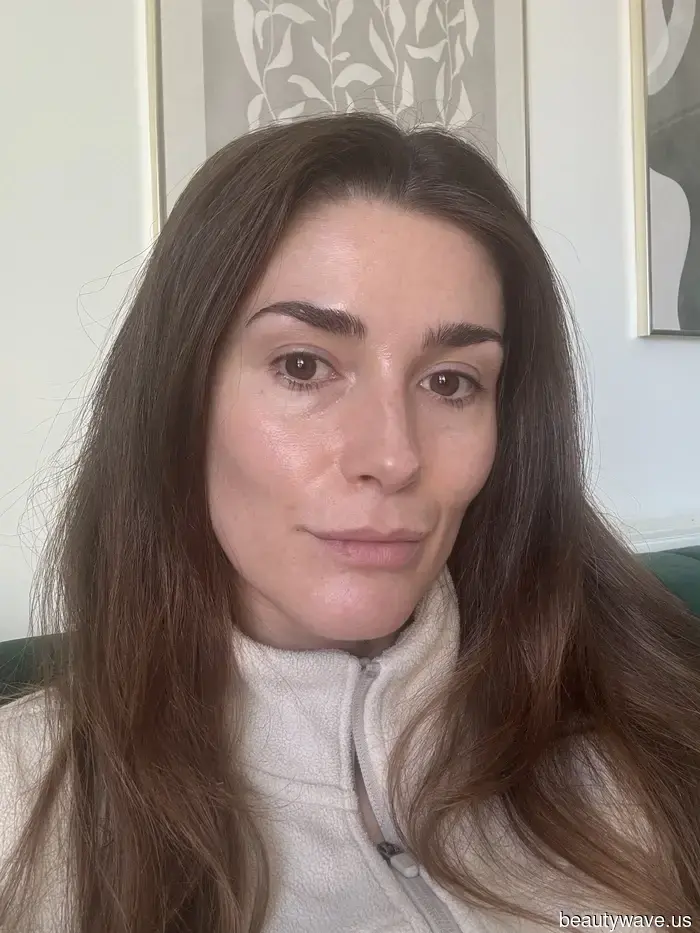Per attenuare le macchie scure e aumentare la luminosità, questo siero francese è il migliore di sempre.