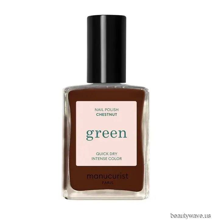 15 Dark Academia-Inspired Nail Designs That Bring to Mind Dusty Leather Volumes, Hidden Societies, and Multiple Plaid Patterns