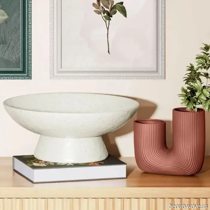 A "Purse Bowl" is the organizational hack for your entryway that you should definitely try.