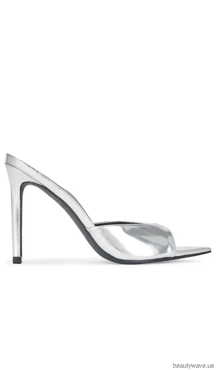 Esta es, con mucho, la tendencia de zapatos más sexy para usar con jeans en este momento.