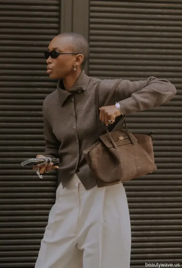 Jede stilvolle Person, die ich kenne, trägt bereits diese Designer-ähnliche Herbst-Handtasche&mdash;aber sie verkauft sich schnell.