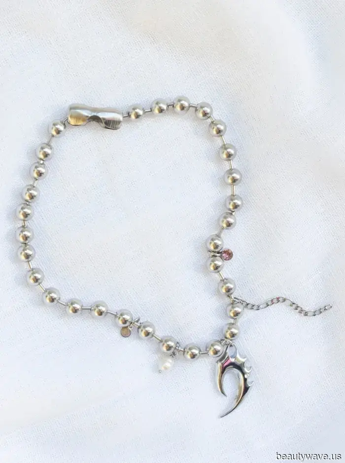 This Fall, these 44 accessories will be seen on all the stylish individuals in NYC, Paris, and L.A.