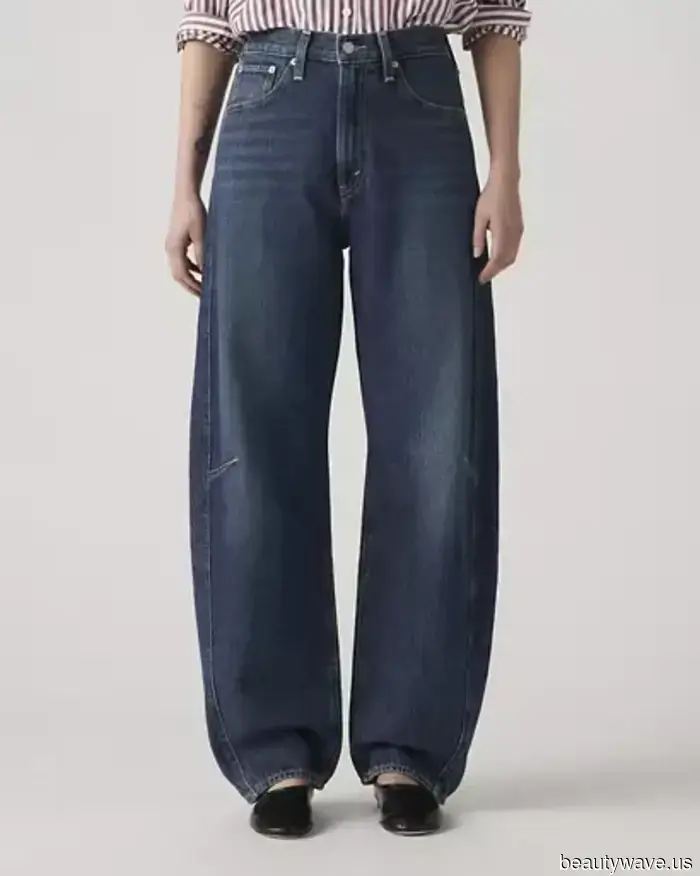 I Just Returned from Paris—6 Stylish Jacket Trends French Women Are Pairing with Their Jeans This Spring