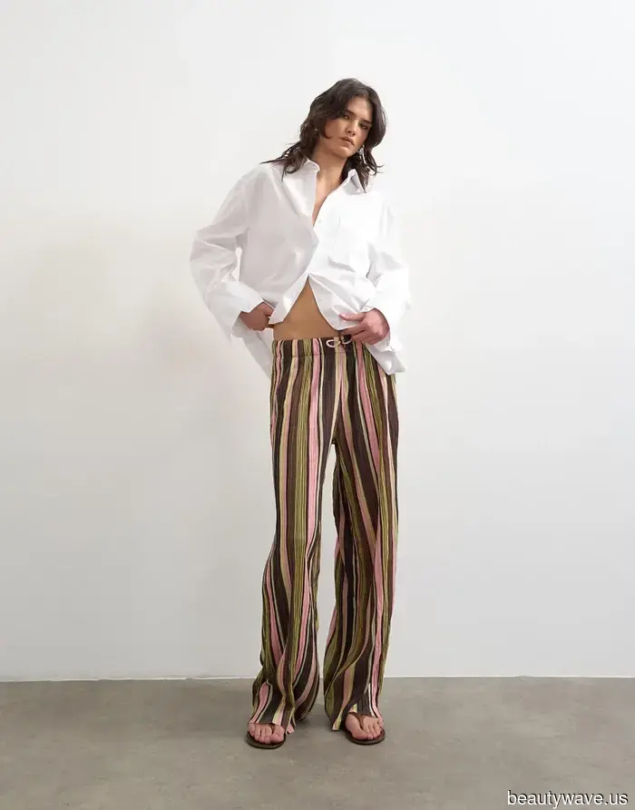 Apologies, but Cool Girls in London are moving away from denim and opting for this casual trouser trend instead.