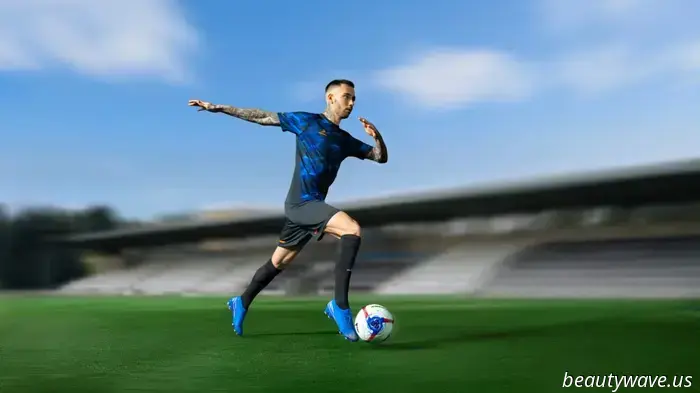 Football to a higher level: Demix presents a new collection of high-tech football equipment