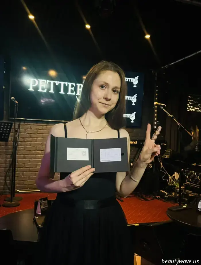 Sommer vom Schönheitssalon „Рябчик“ und von der Bar „Petter“.