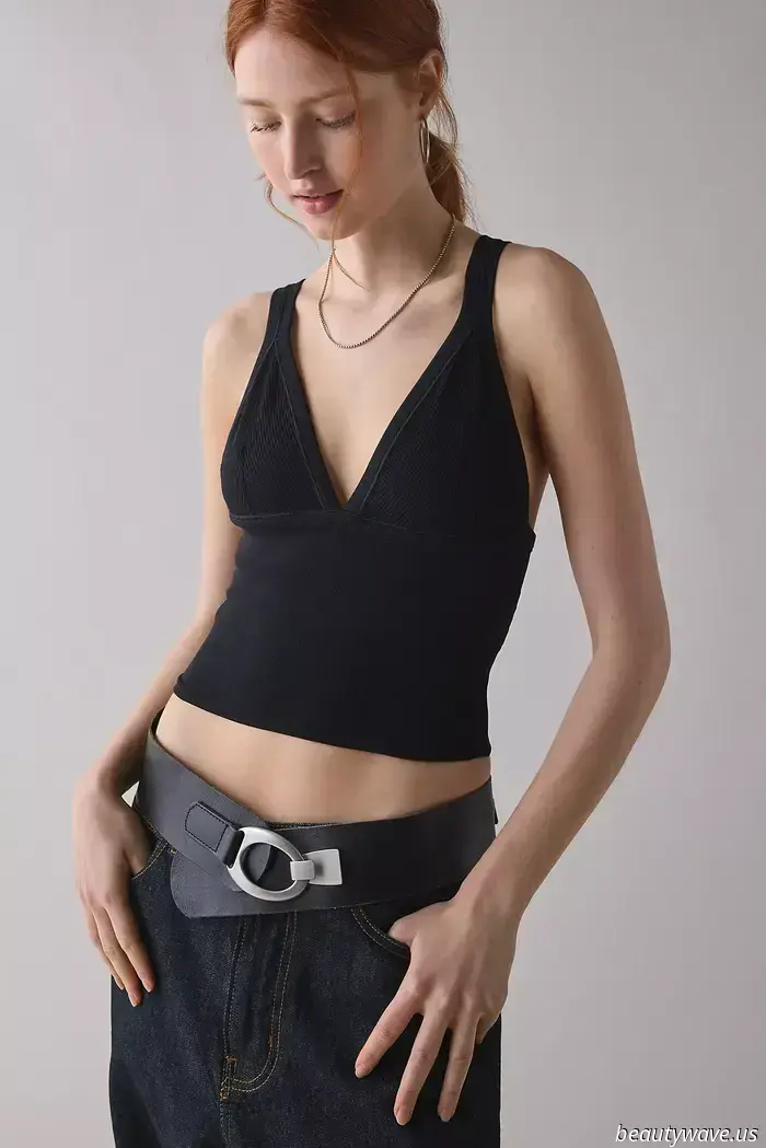 I’m Replacing My Crewneck Tees with These 7 Elegant Neckline Styles.