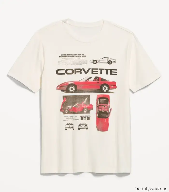 Comeback Alert: The T-Shirt Trend That Every Millennial Had Several Variants Of