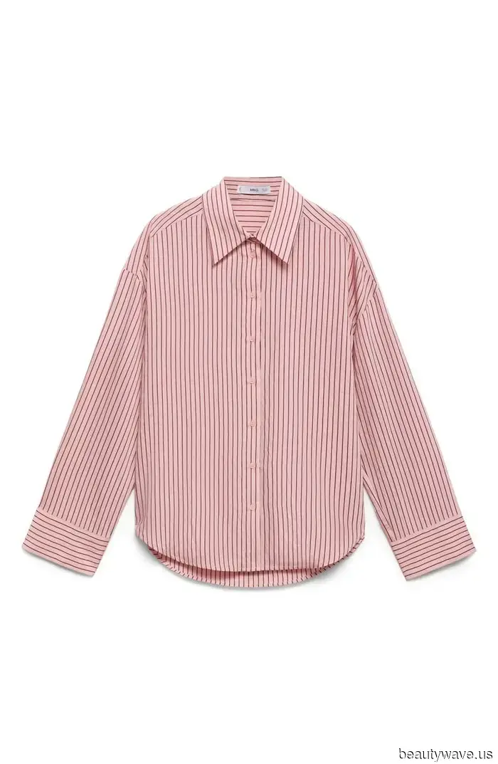 Lucir elegante en el aeropuerto en 2025 significa llevar esta tendencia de camisas y esta tendencia de zapatos con jeans.