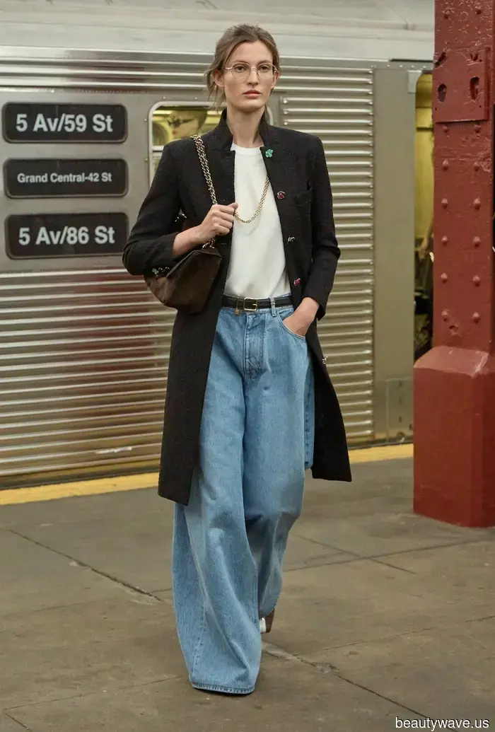 6 Tendenze che tutte le ragazze alla moda indosseranno nel 2026 sono state appena rivelate al Chanel M&eacute;tiers d'Art Show a…