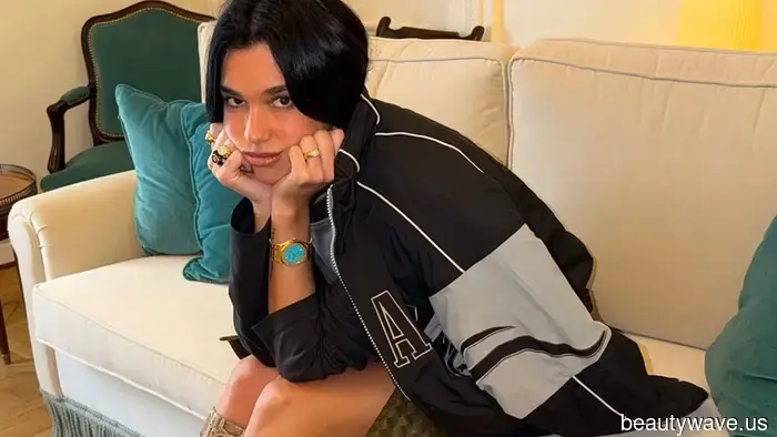 The resurgence of the oversized watch has officially started—and Dua Lipa is fully embracing it.