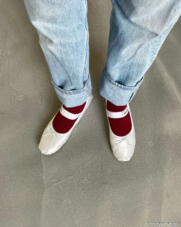 Ehrlich: Das ist der schönste Trend bei flachen Schuhen, den du je tragen wirst — mach deine Jeans bereit.