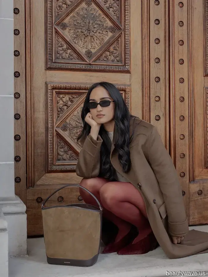 Apologies, Black Tights—Fashionable Dressers Everywhere are Choosing These Elegant Colored Alternatives.