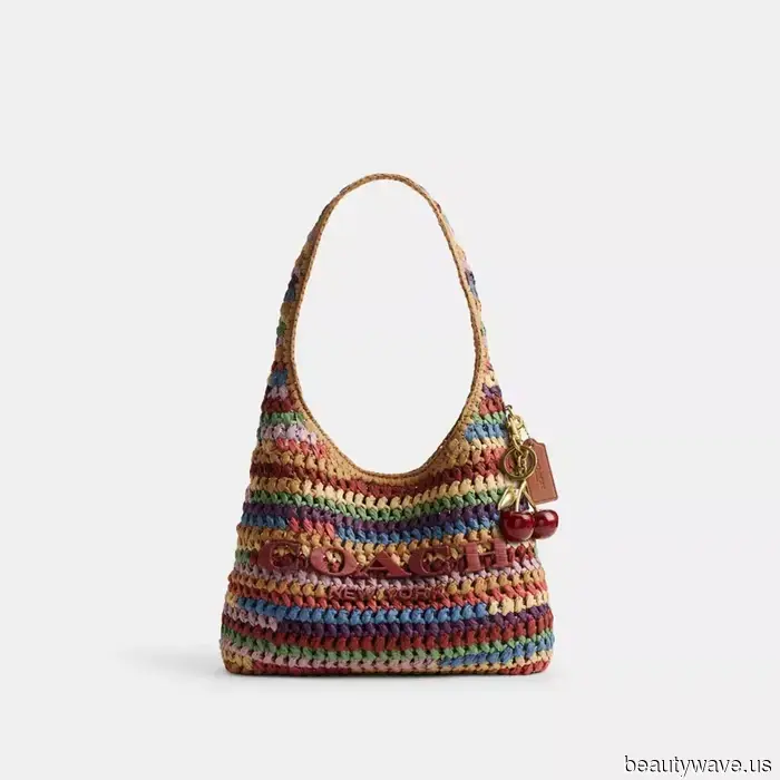 No son totes básicos&mdash;Esta es la tendencia de bolsas de verano más cool que la gente de moda está llevando.