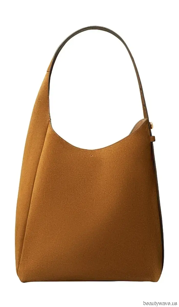 So che sei una persona di moda se indossi questo colore classico della borsa invece del nero.