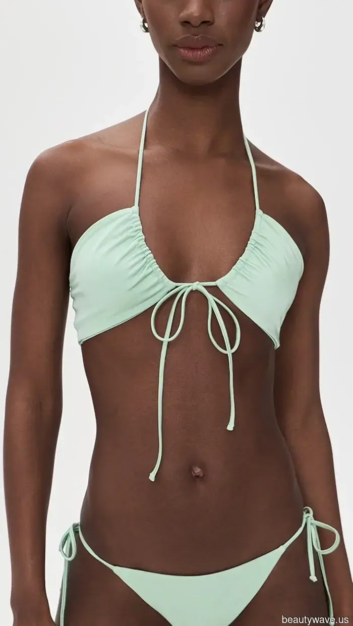 È solo marzo, ma sto già comprando questi bikini per l'estate 2026.