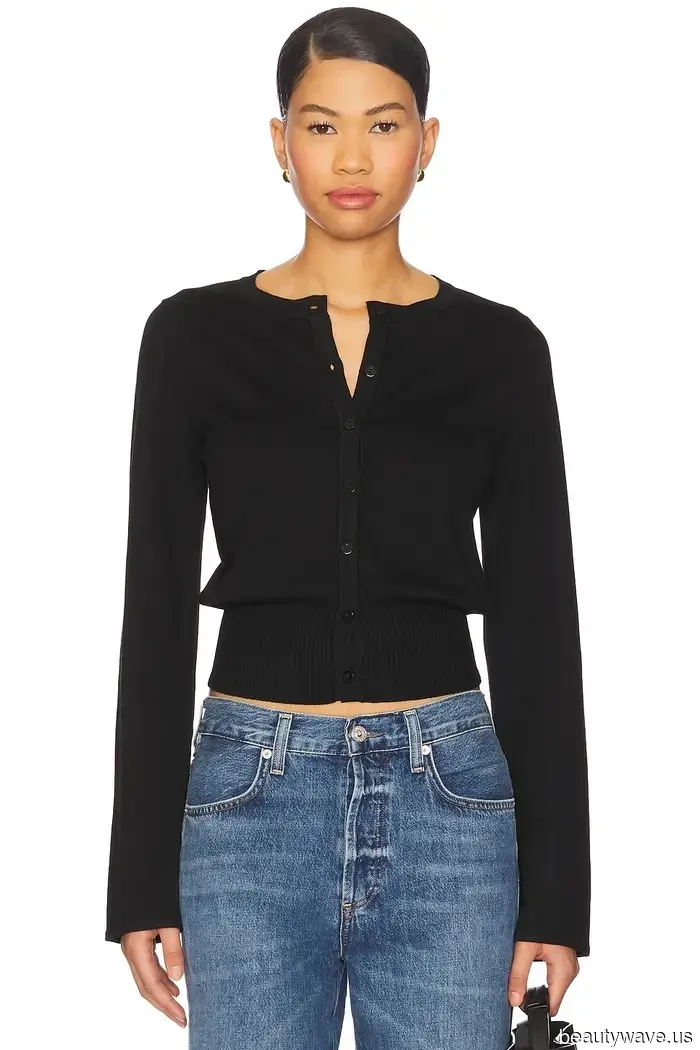 Se sei annoiato dei tuoi jeans, questi 6 outfit incredibilmente chic ti reinspireranno.