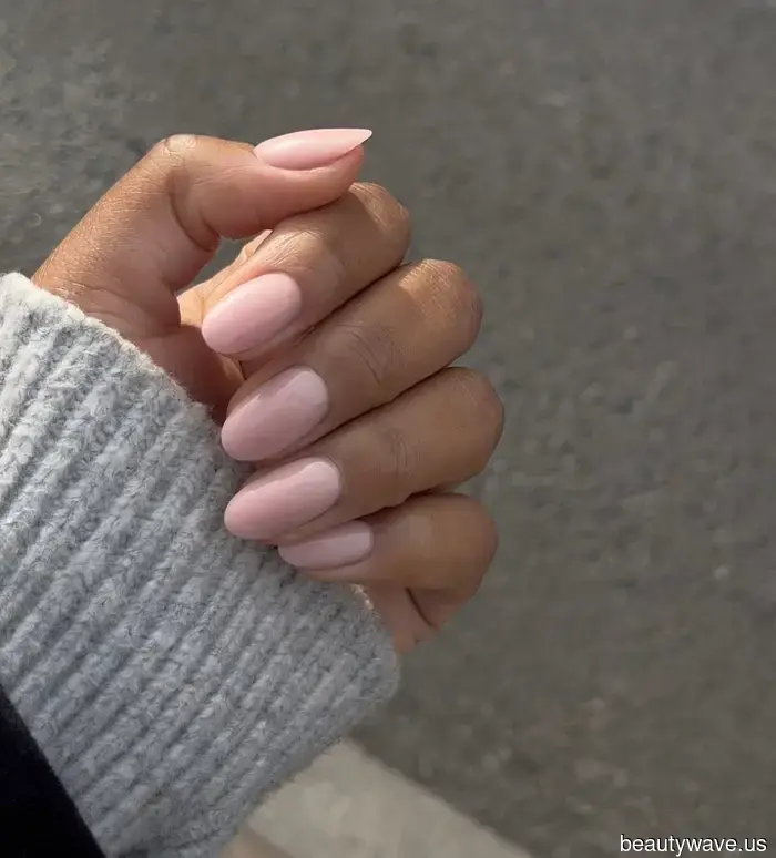 Editors Concur—This Attractive, Subtle Nail Color is Dominating Summer 2026.
