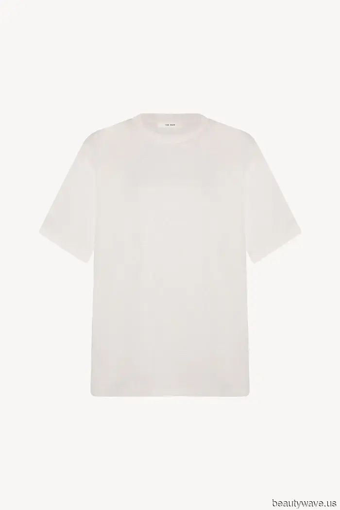 I don’t take style cues from men, but I *will* borrow these items from their summer wardrobes.