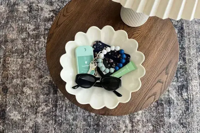 A "Purse Bowl" is the organizational hack for your entryway that you should definitely try.