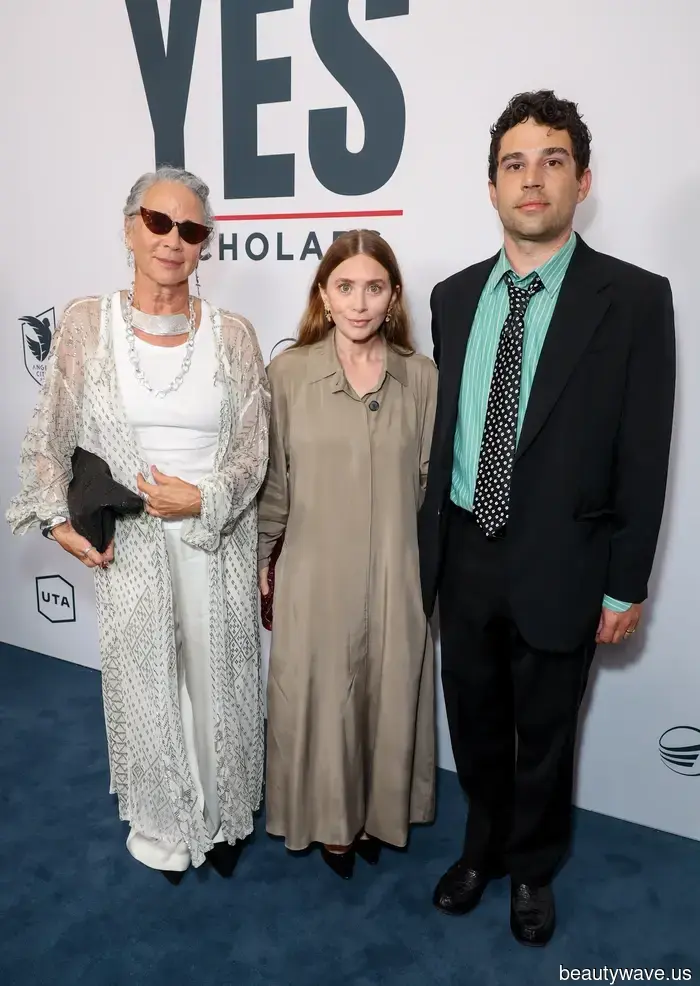 Fashion enthusiasts in Paris, Copenhagen, and NYC are suggesting the styling trick they'll be embracing throughout Fall 2025.