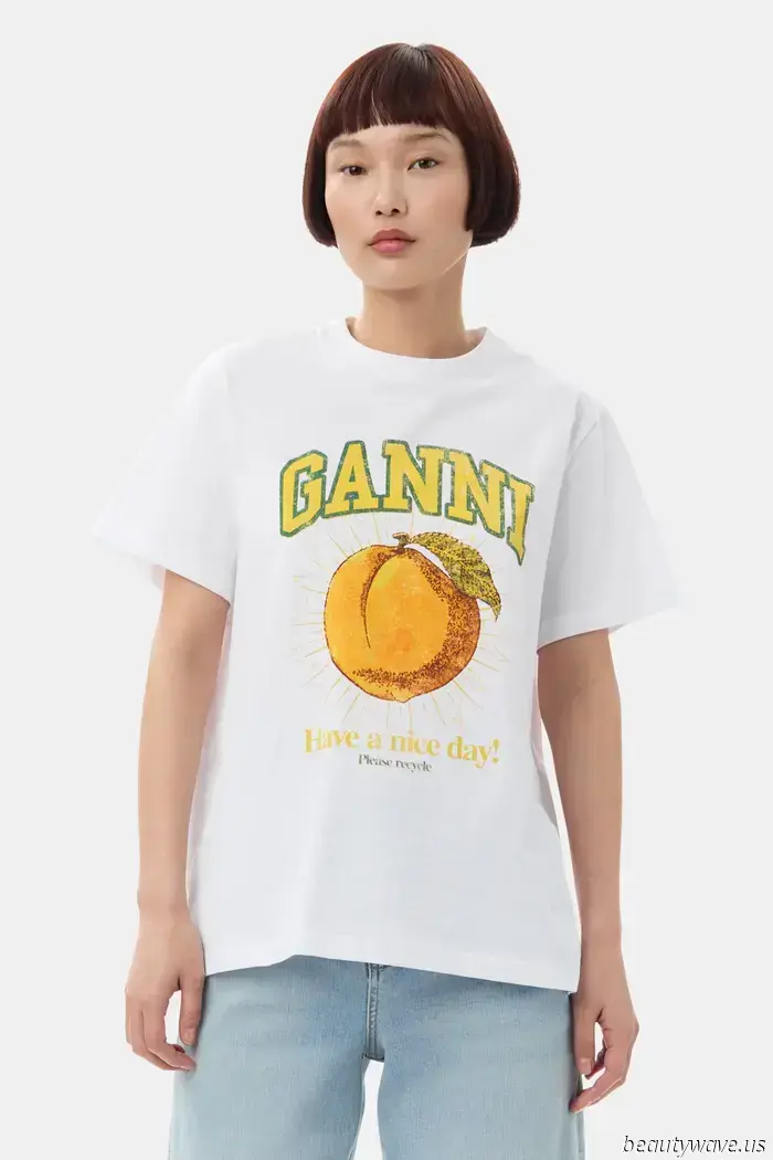 Moment mal, kehrt der vergessene Rocktrend, den alle früher mit T-Shirts trugen, zurück?