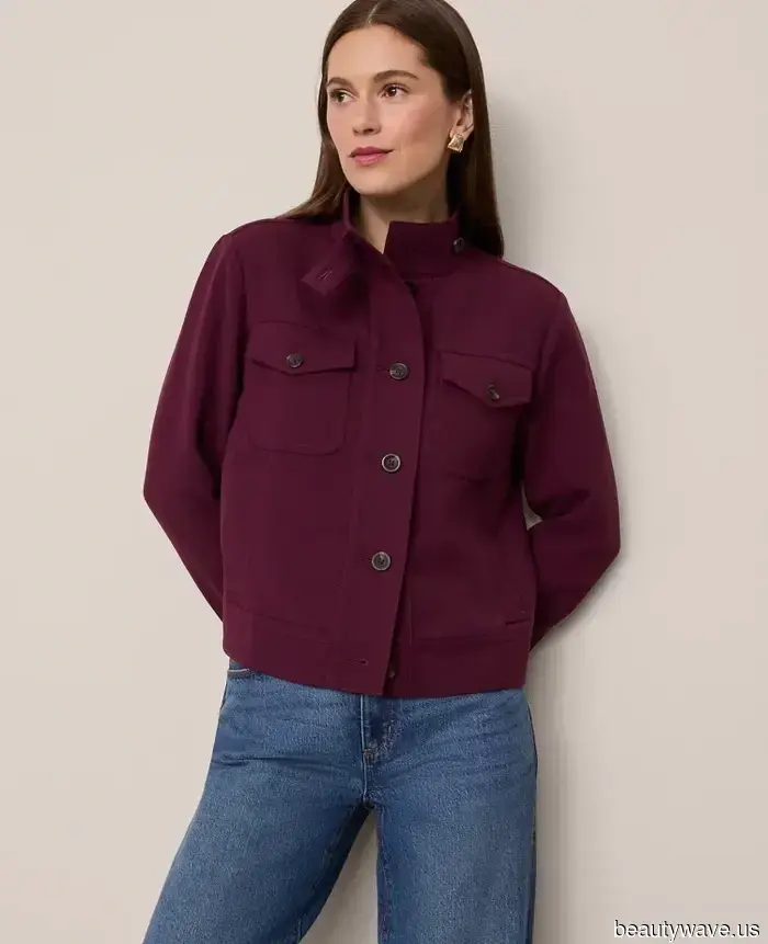 Il vicino stretto del Borgogna sta silenziosamente diventando la tendenza di colore più elegante del 2026.