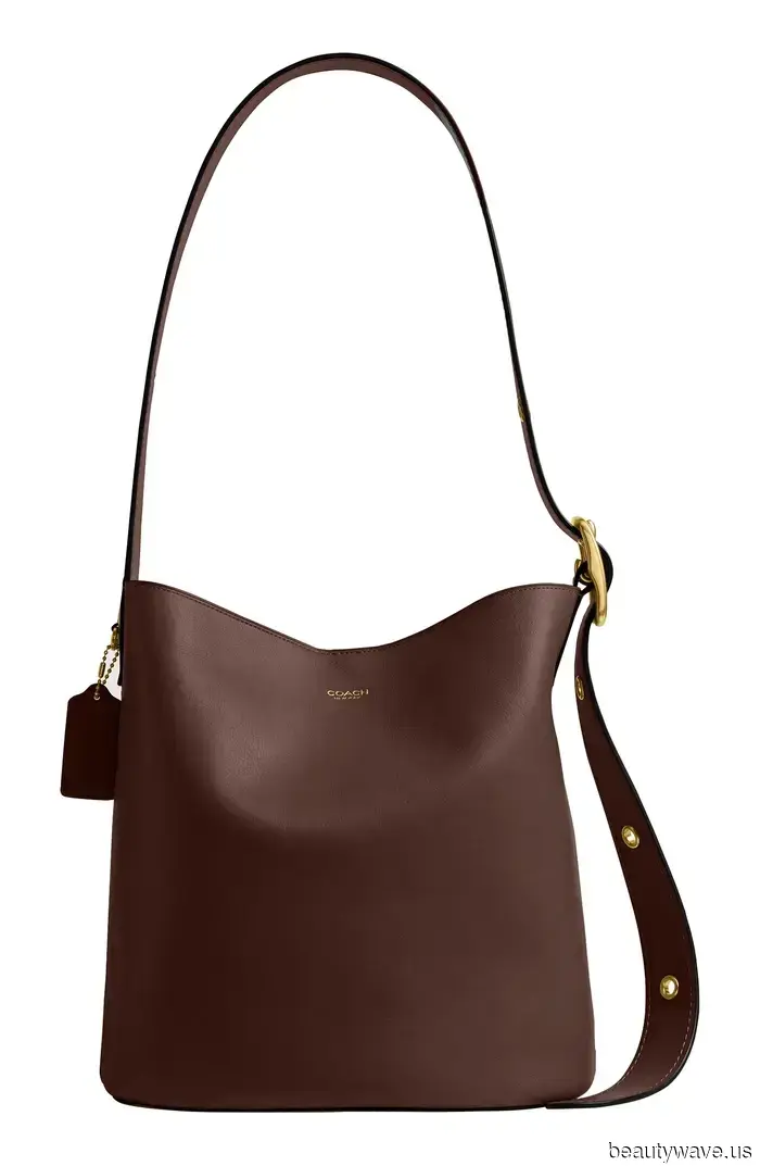 Even if you're not a fan of plaid shirts, these 5 outfit suggestions will make you think differently.