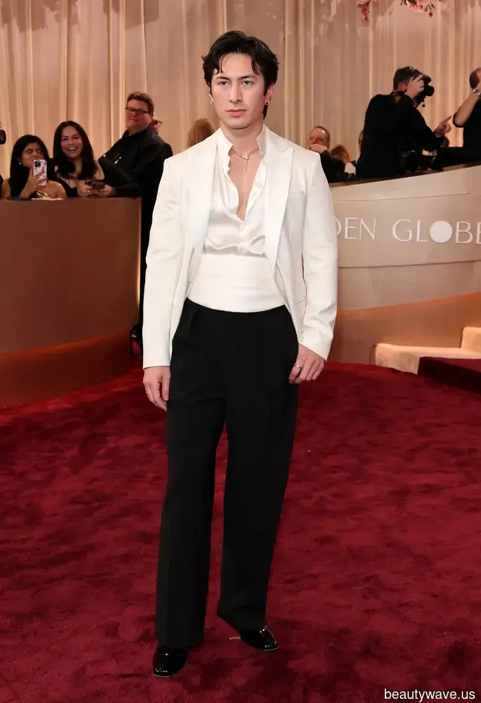 Questi look sul tappeto rosso dei Golden Globe 2026 ci hanno lasciato a bocca aperta.