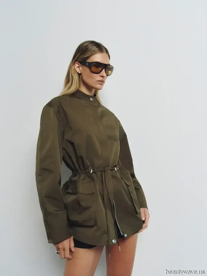 Breaking News—Fashion Enthusiasts Are Abandoning Windbreakers for This More Stylish Jacket Trend This Fall