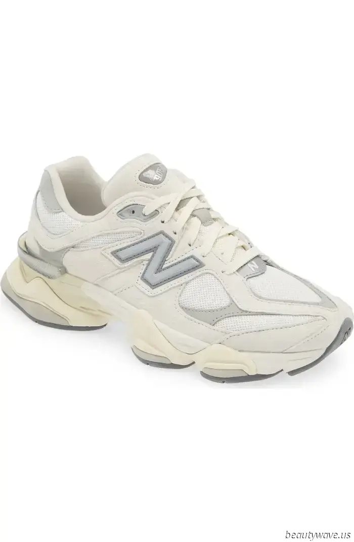 It's surprising how much more stylish this '90s sneaker trend makes jeans and a blazer appear.