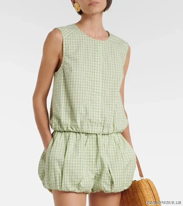 I’ve conducted the research—here are the 6 best summer tops to pair with jeans in 2026.