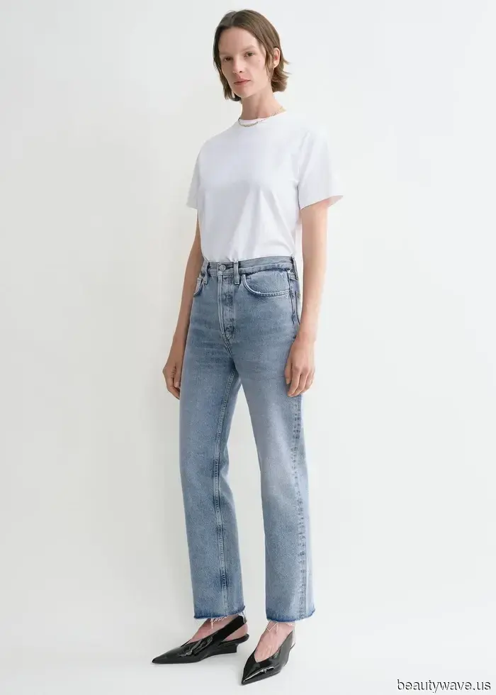 If you're looking for summer jeans outfit ideas, here are the 6 styles that French women are frequently sporting.