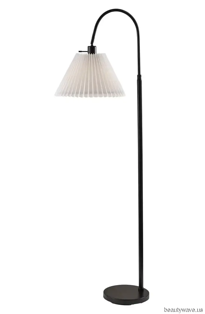 My coolest friend just relocated—I sent her 31 delightful home décor items that will leave guests wondering...