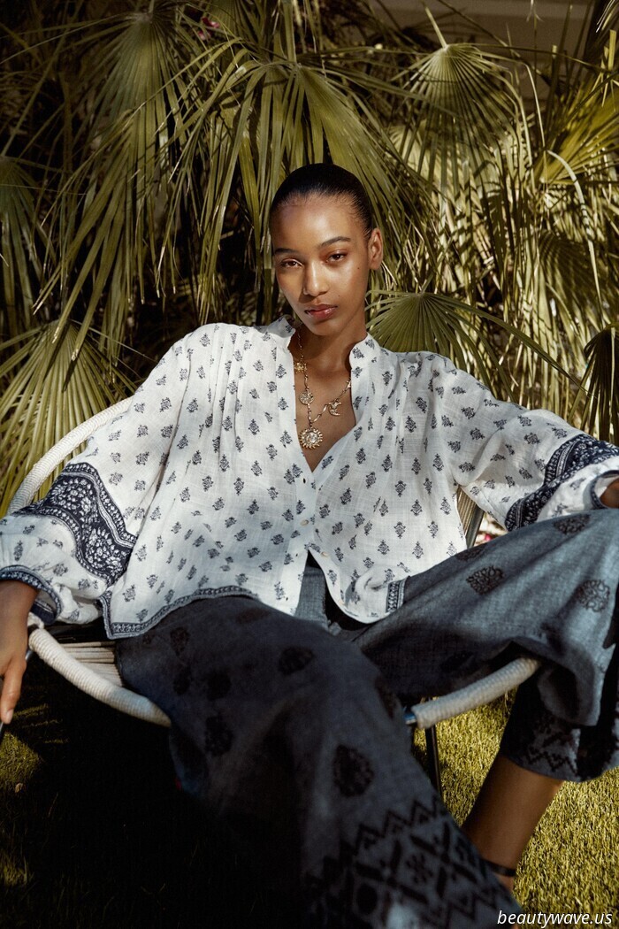 Apologies, tank tops—this summer I'll only be wearing lovely blouses paired with my shorts, skirts, and linen trousers.