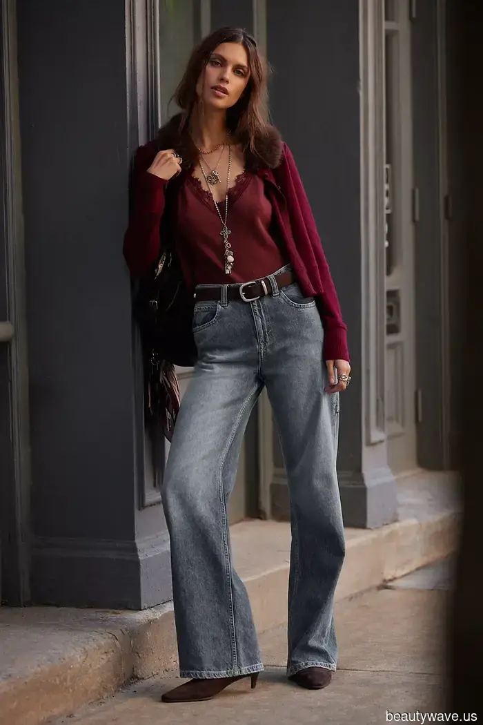 All the trendiest people I follow have just invested in this new autumn denim style.