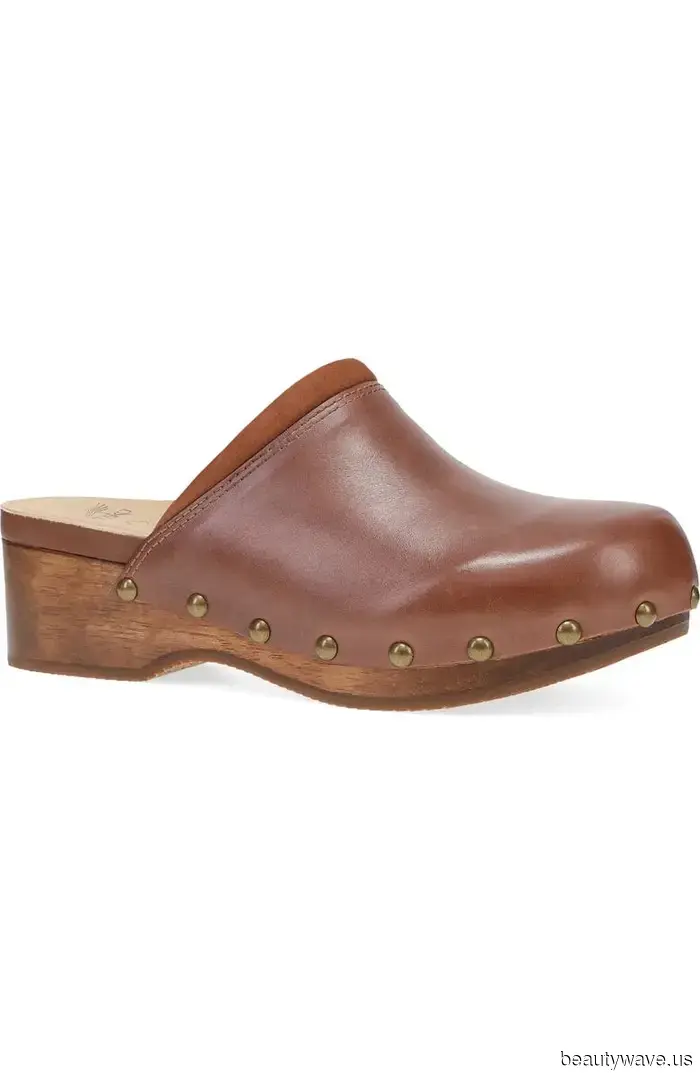 Fatti da parte, scarpe di gelatina&mdash;predico che *questa* tendenza delle scarpe chunky sarà ovunque questo autunno