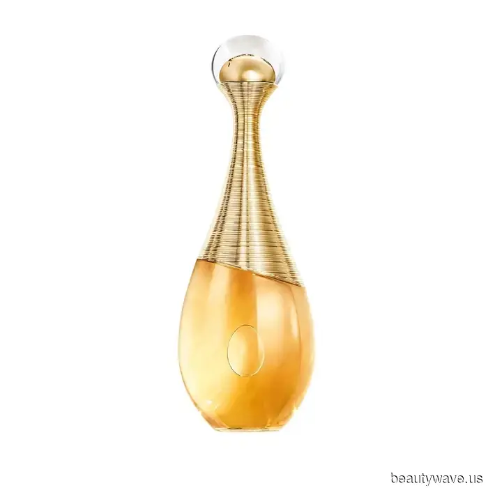 As a Fragrance Expert, I assure you that these 11 perfumes will shape the essence of 2026.