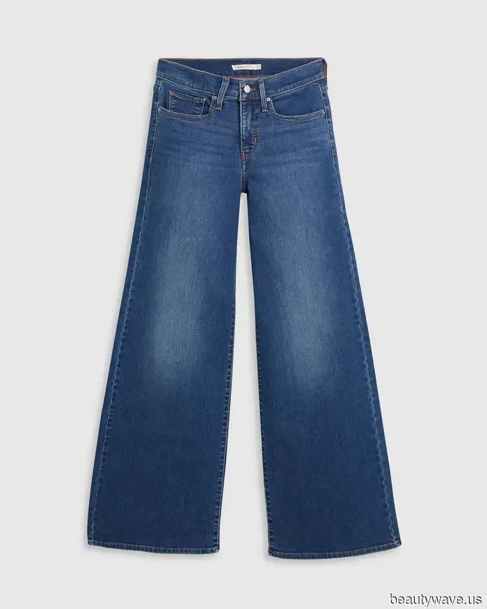 The 24 Top Wide-Leg Jeans to Buy This Season, Recommended by Fashion Editors