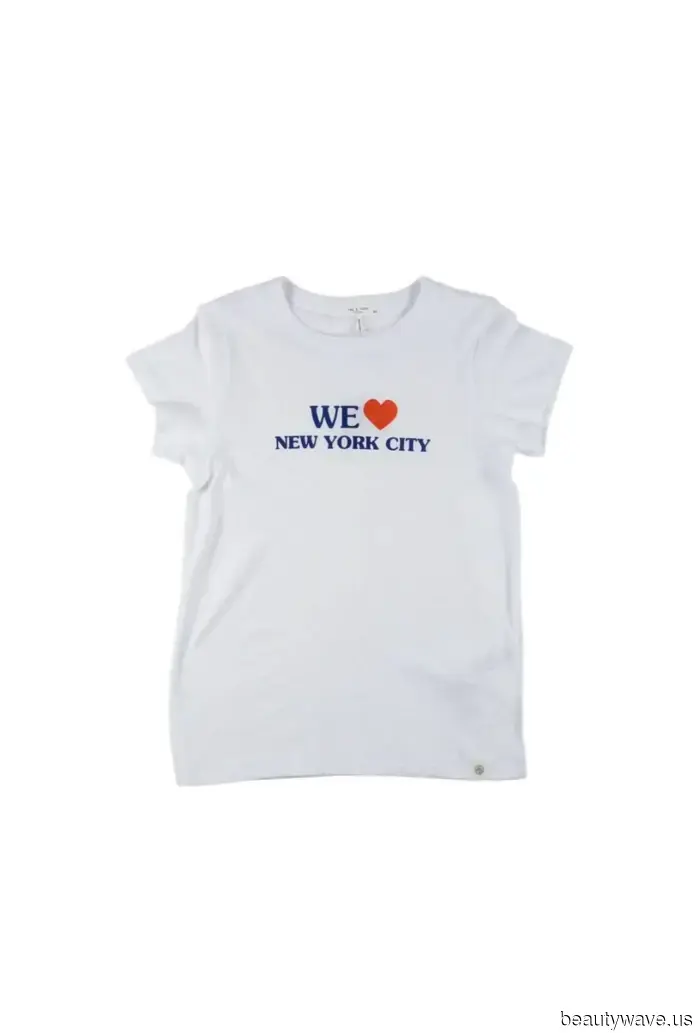 It Girls Concur: This Classic T-shirt Is the Trendy Alternative to the Everlasting Blouse
