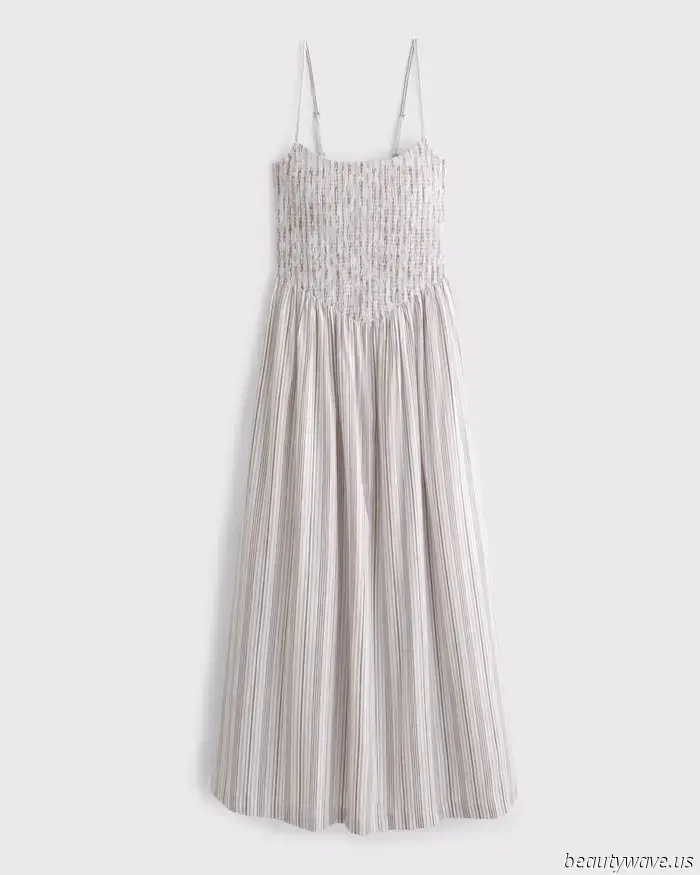 Taylor Swift Just Got Engaged in the Romantic Dress Style That Every Fashion Enthusiast Possesses.