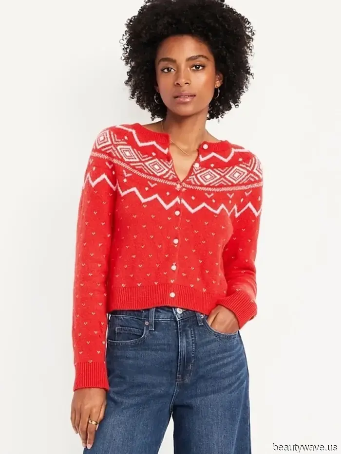 21 Autumnal Gap and Old Navy Items That Seem Perfect for a New England Leaf-Peeping Adventure