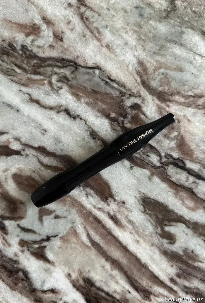 I've Been Using This Clump-Free French Mascara for More Than 10 Years