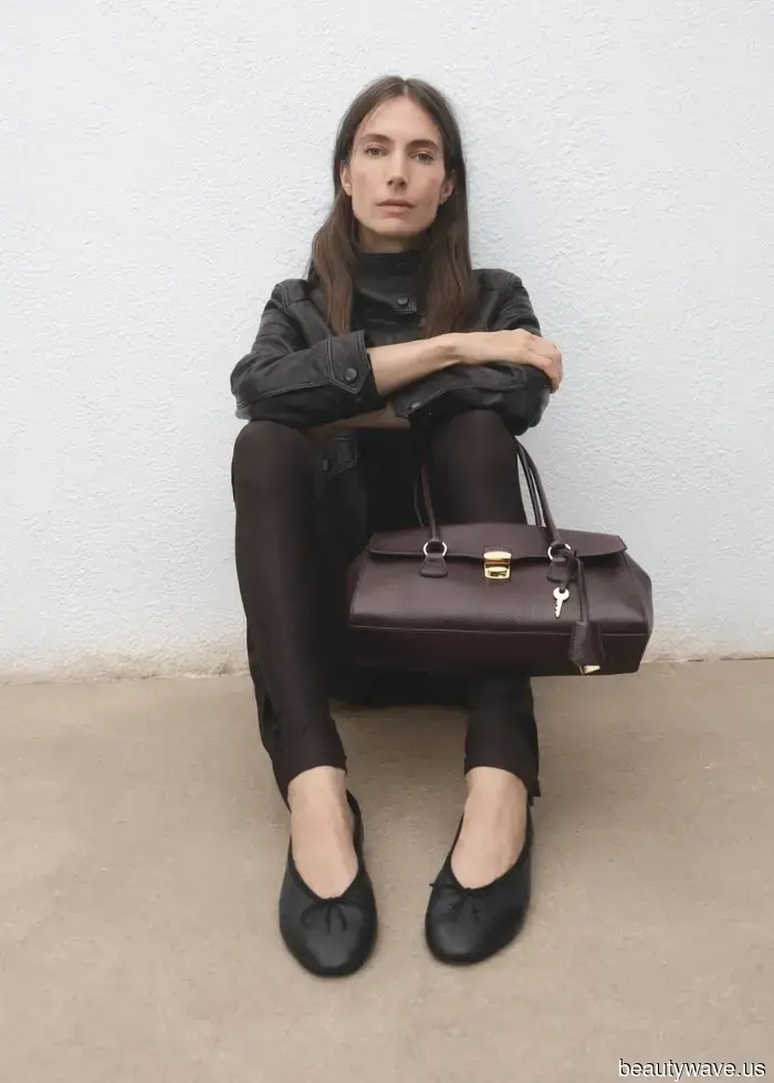 Secondo Alexa Chung, "I jeans skinny sembrano di nuovo giusti"&mdash;La sua scelta di scarpe basse li rende eleganti