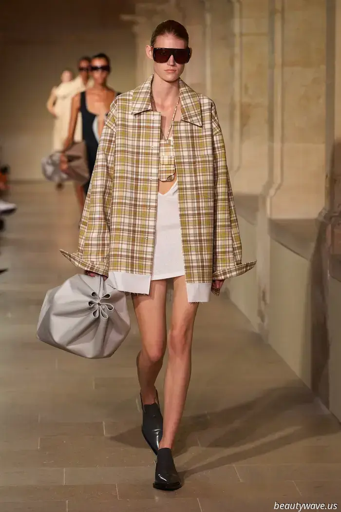 This Victoria Beckham collection drew inspiration from Romeo + Juliet, The Virgin Suicides, and films from the late '90s.