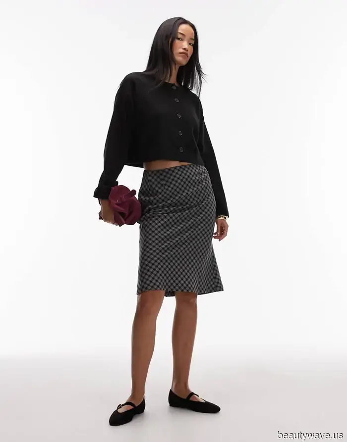 Las faldas hasta la rodilla han vuelto, y Amal Clooney acaba de usar los zapatos que las hacen lucir elegantes, no aburridas.