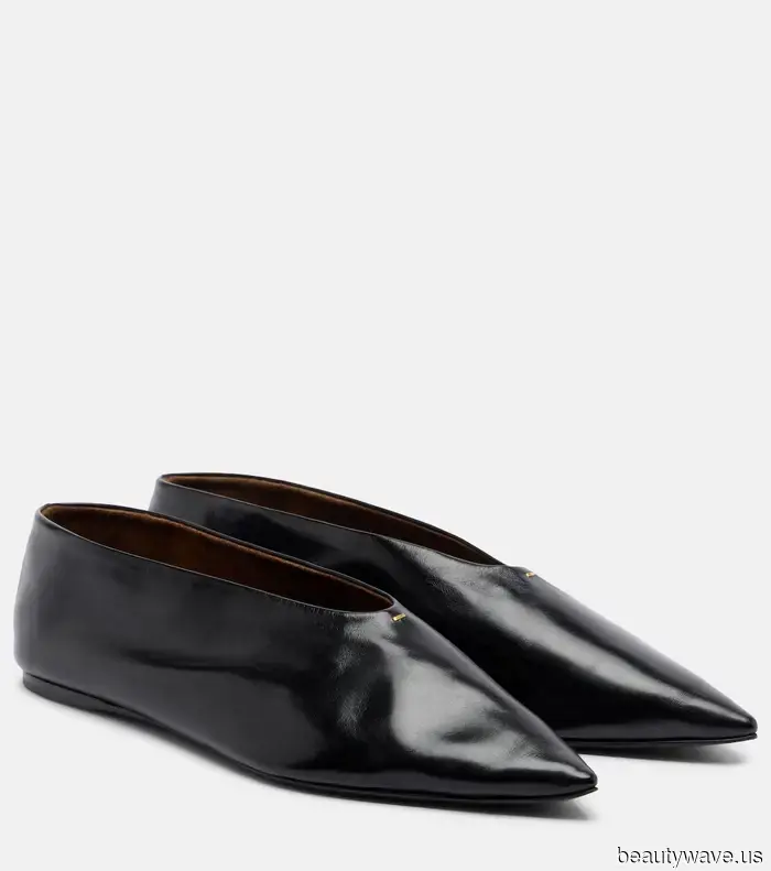 Da Chanel a Bottega: Le Scarpe da Designer che le Persone di Moda Indosseranno nell'Autunno 2026