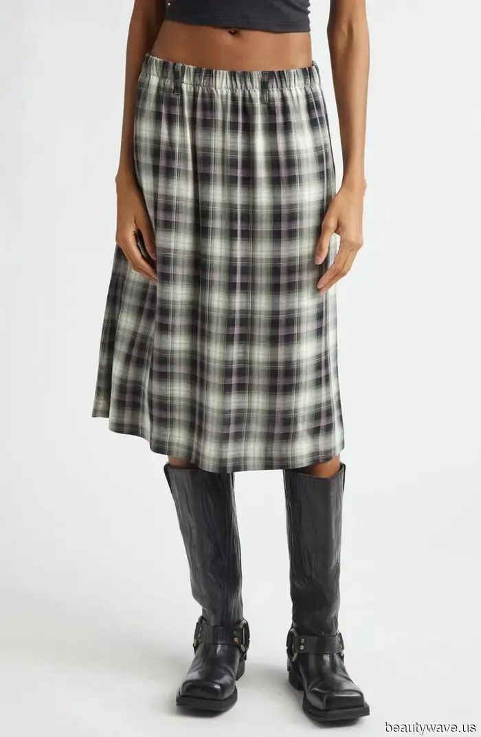 For those who have a penchant for luxury but are working with a limited budget, check out these 30 designer clearance finds from Nordstrom.