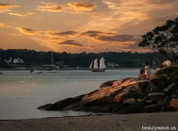 Prepare Your Luggage: The Top Fall Getaways to Explore This Season